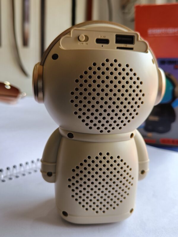 Astronaut Wireless Bluetooth Speaker - Image 3