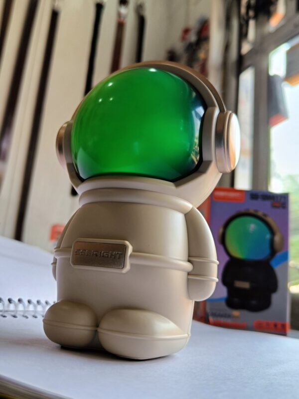 Astronaut Wireless Bluetooth Speaker