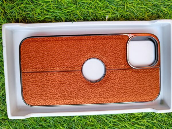 iPhone 14 brown Hole Leather Case .